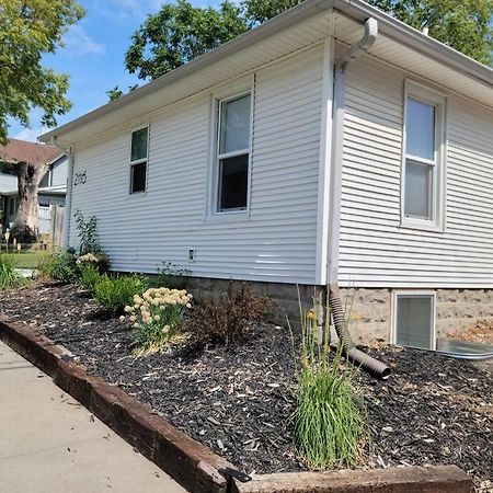Cute Cottage-2 Min From Downtown Lincoln Luaran gambar