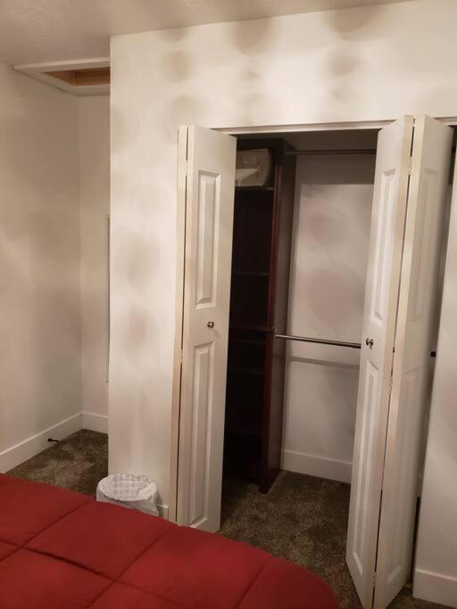 Cute Cottage-2 Min From Downtown Lincoln Luaran gambar