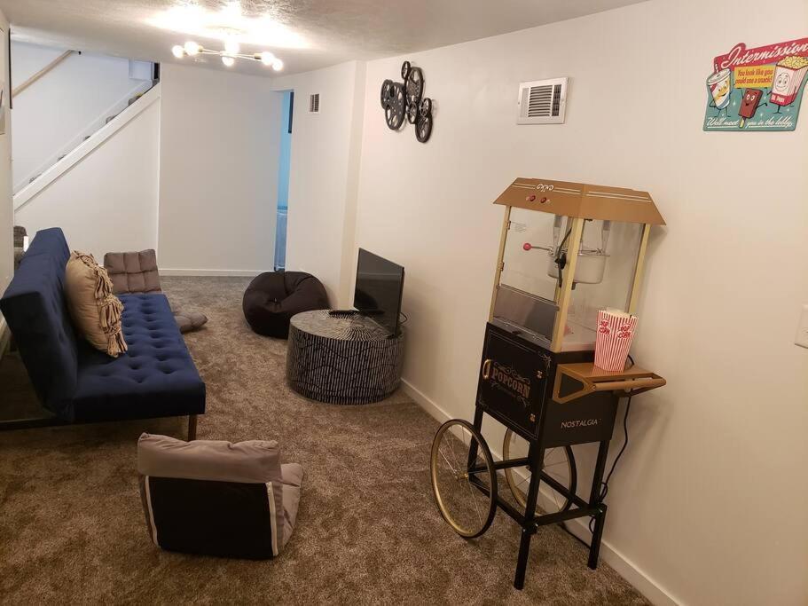 Cute Cottage-2 Min From Downtown Lincoln Luaran gambar