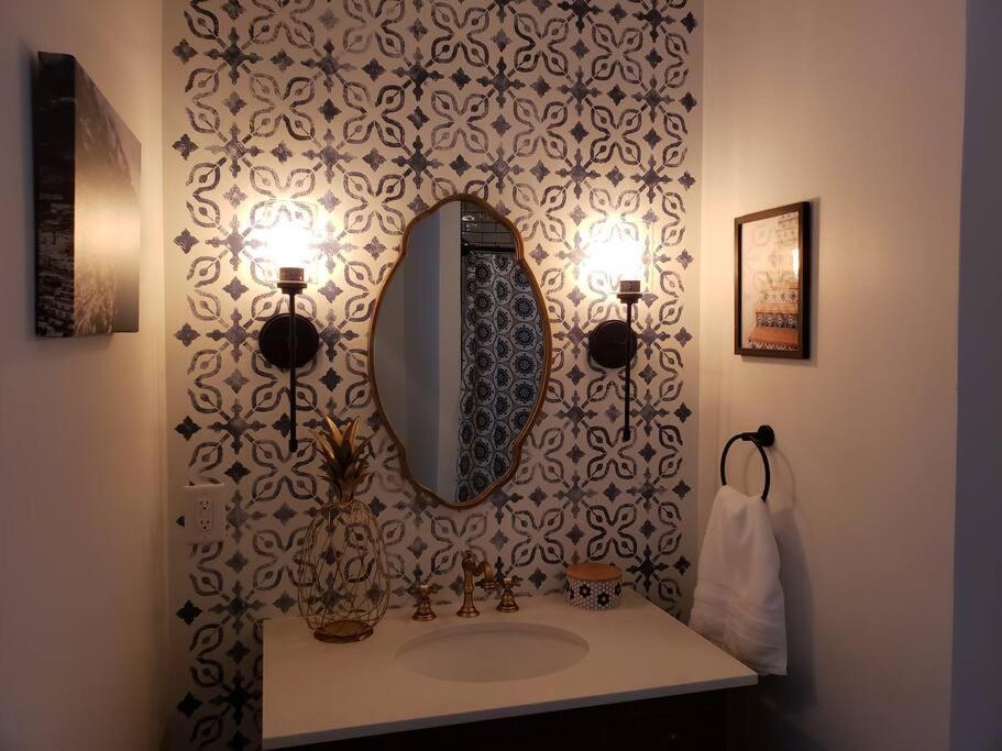 Cute Cottage-2 Min From Downtown Lincoln Luaran gambar