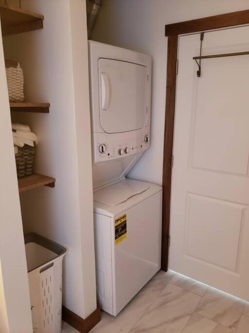 Cute Cottage-2 Min From Downtown Lincoln Luaran gambar